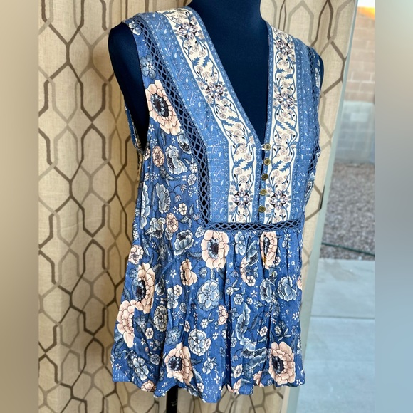 EUC Spell & the Gypsy Collective Navy Blue Zahara Sleeveless Blouse - Picture 7 of 16